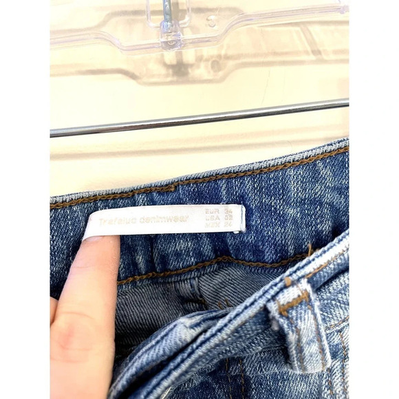 Zara Trafaluc Denimwear | Women's Distressed Medium Wash Jeans Size 2 - Picture 5 of 9